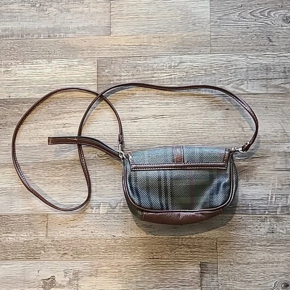 Chaps Green Plaid Purse or wristlet - Picture 4 of 6